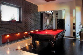 Professional pool table movers in Waterloo content img1